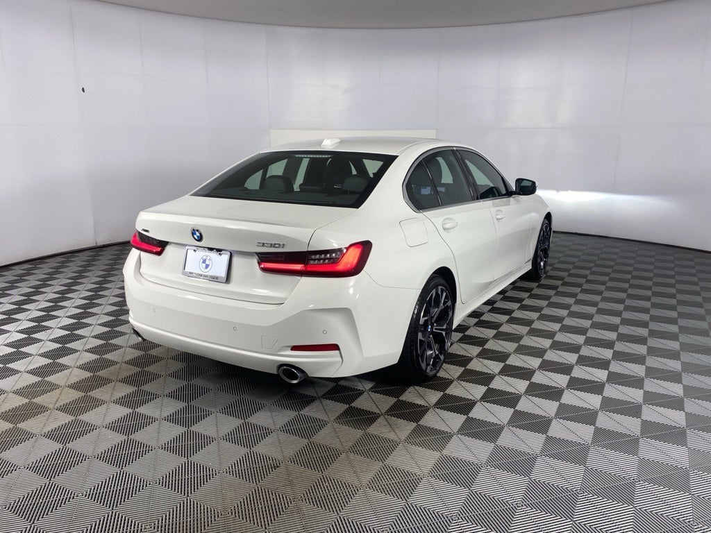 2025 BMW 3 Series 330i xDrive