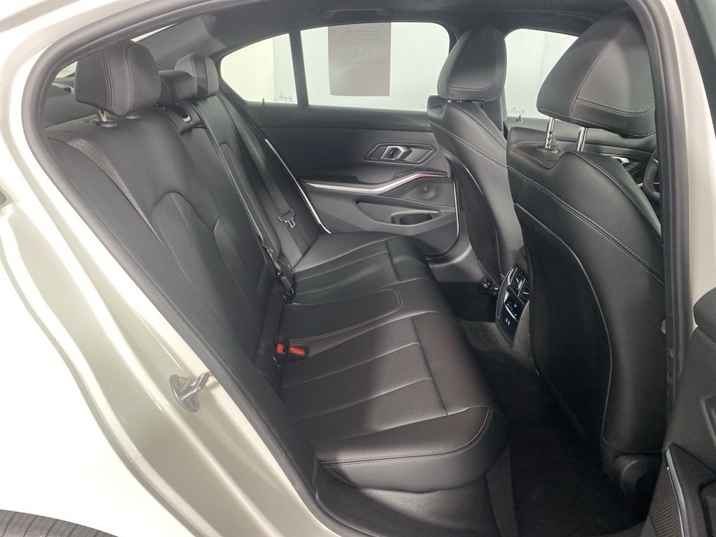 2025 BMW 3 Series 330i xDrive