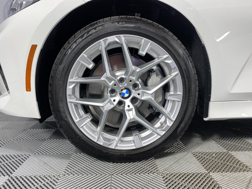 2025 BMW 3 Series 330i xDrive