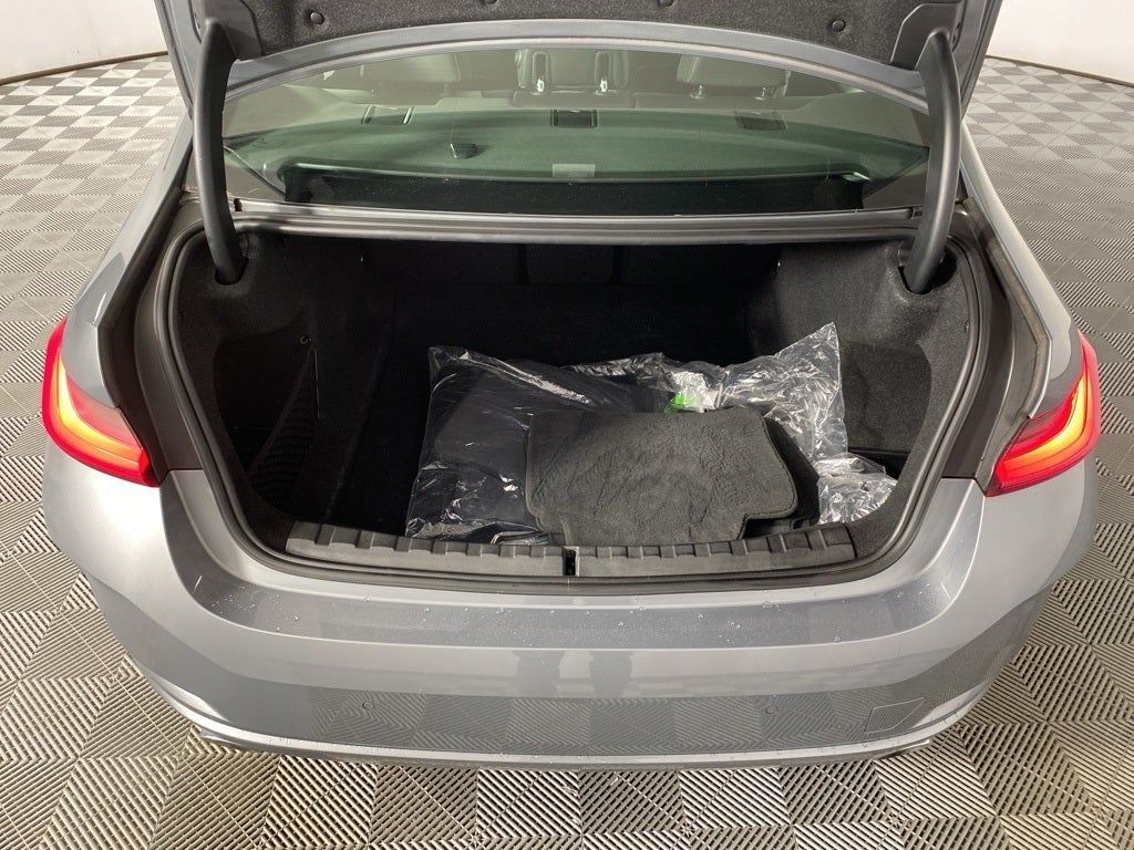 2023 BMW 3 Series 330i xDrive