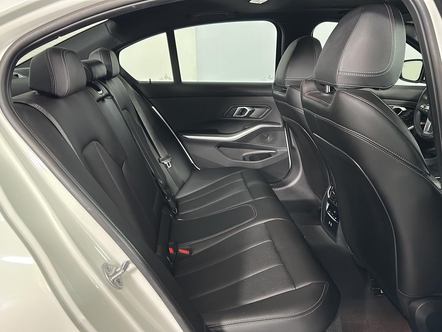 2024 BMW 3 Series 330i xDrive