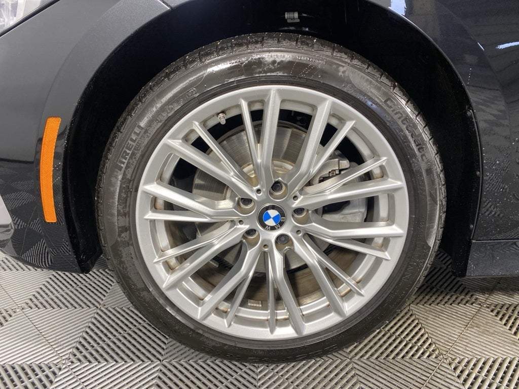 2023 BMW 3 Series 330i xDrive