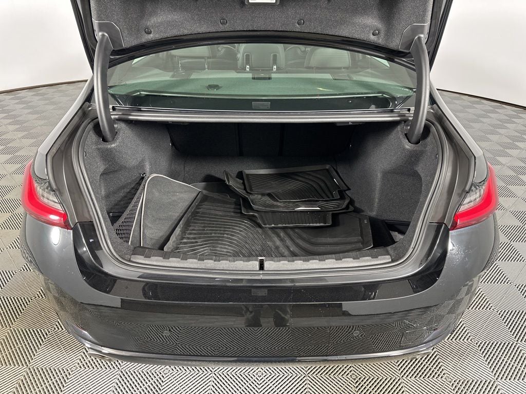 2023 BMW 3 Series 330i xDrive