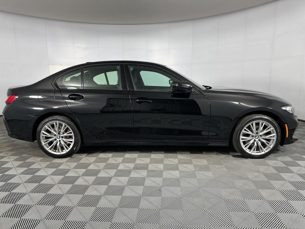 2023 BMW 3 Series 330i xDrive