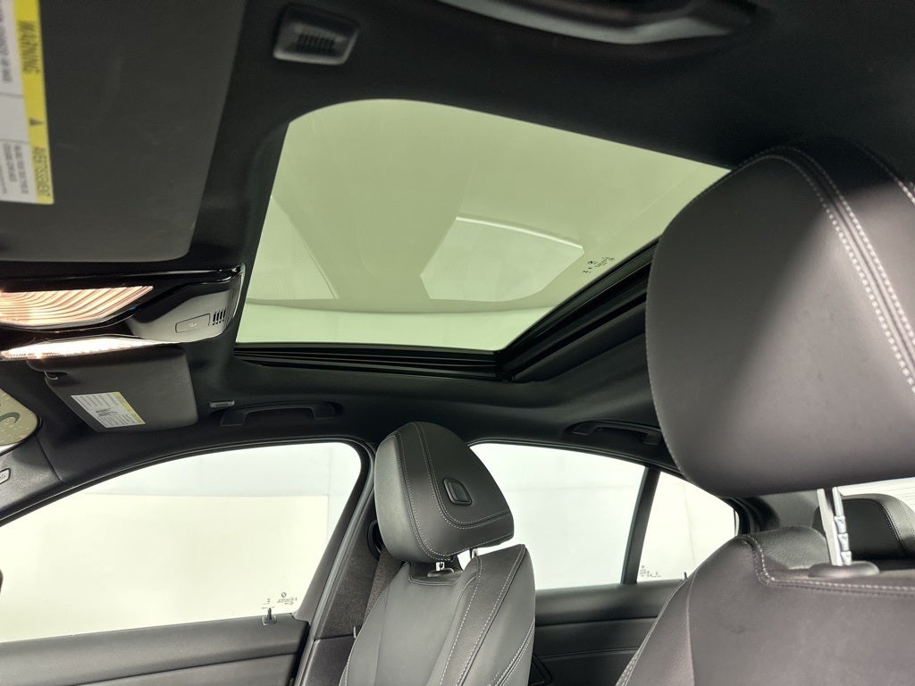 2024 BMW 3 Series 330i xDrive