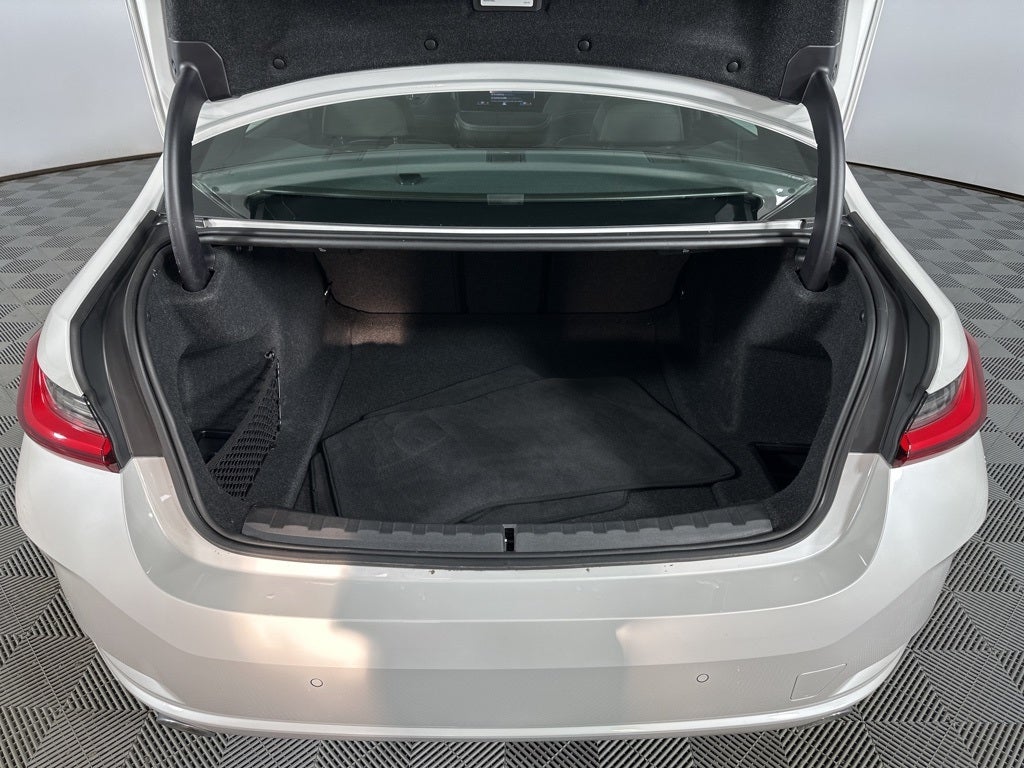 2024 BMW 3 Series 330i xDrive