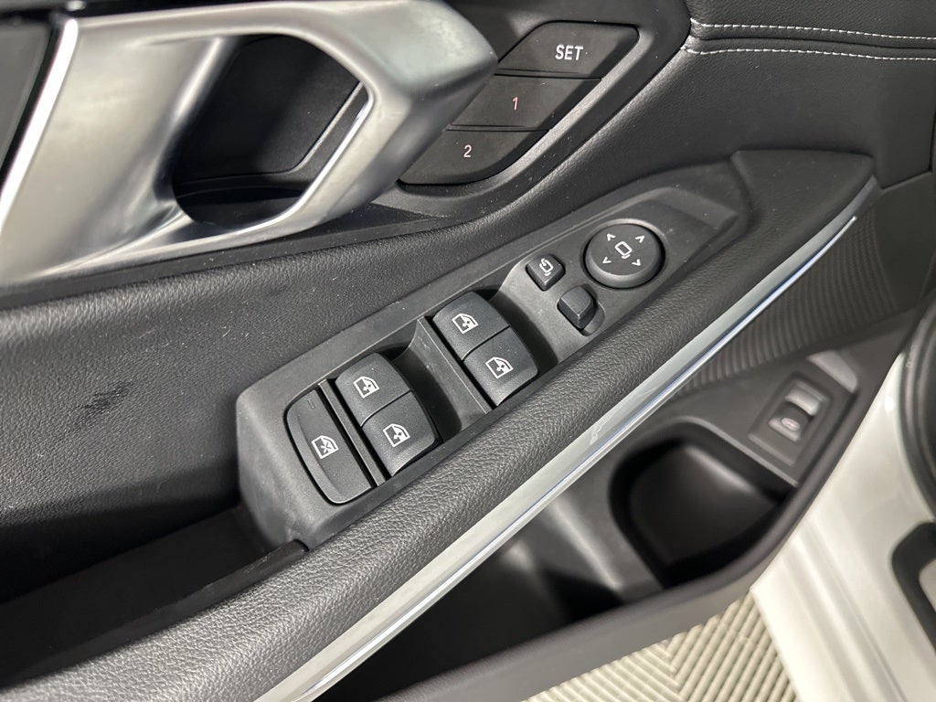 2024 BMW 3 Series 330i xDrive