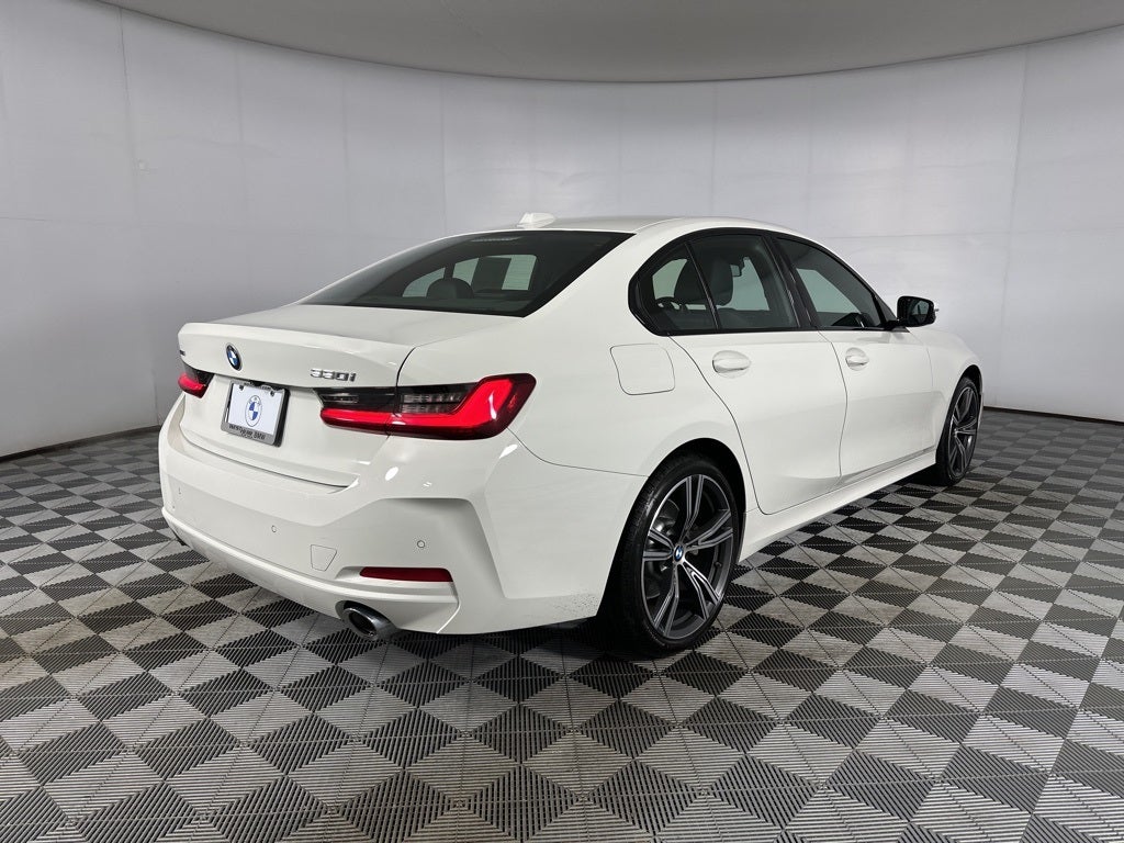 2023 BMW 3 Series 330i xDrive