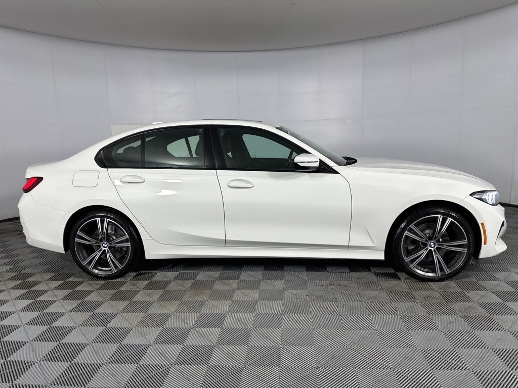2023 BMW 3 Series 330i xDrive