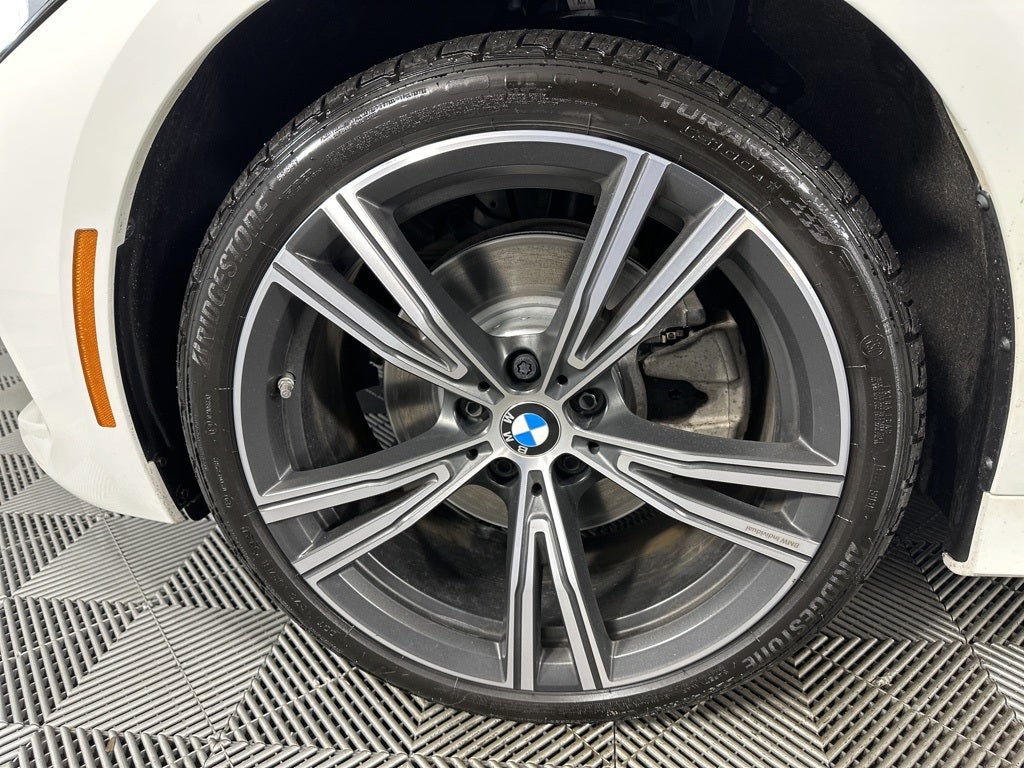 2023 BMW 3 Series 330i xDrive