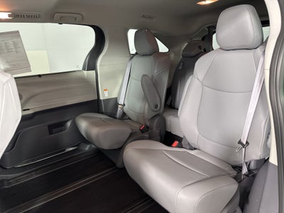 2021 Toyota Sienna XLE 7 Passenger