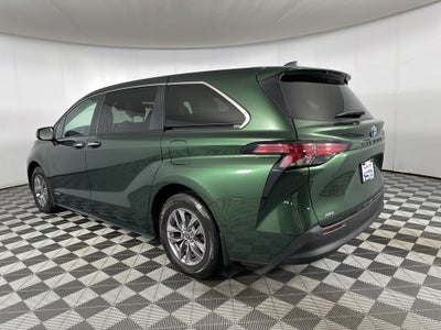 2021 Toyota Sienna XLE 7 Passenger