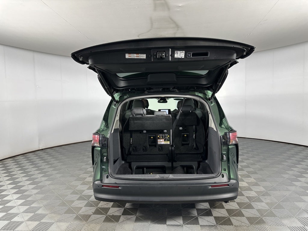2021 Toyota Sienna XLE 7 Passenger