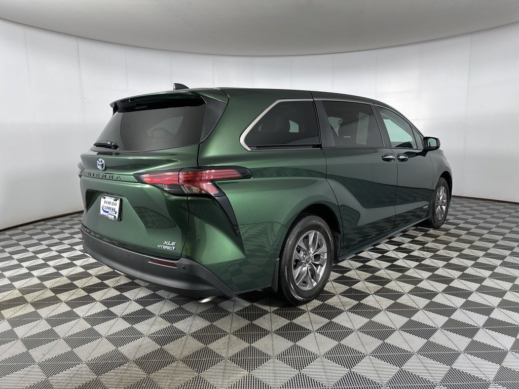 2021 Toyota Sienna XLE 7 Passenger