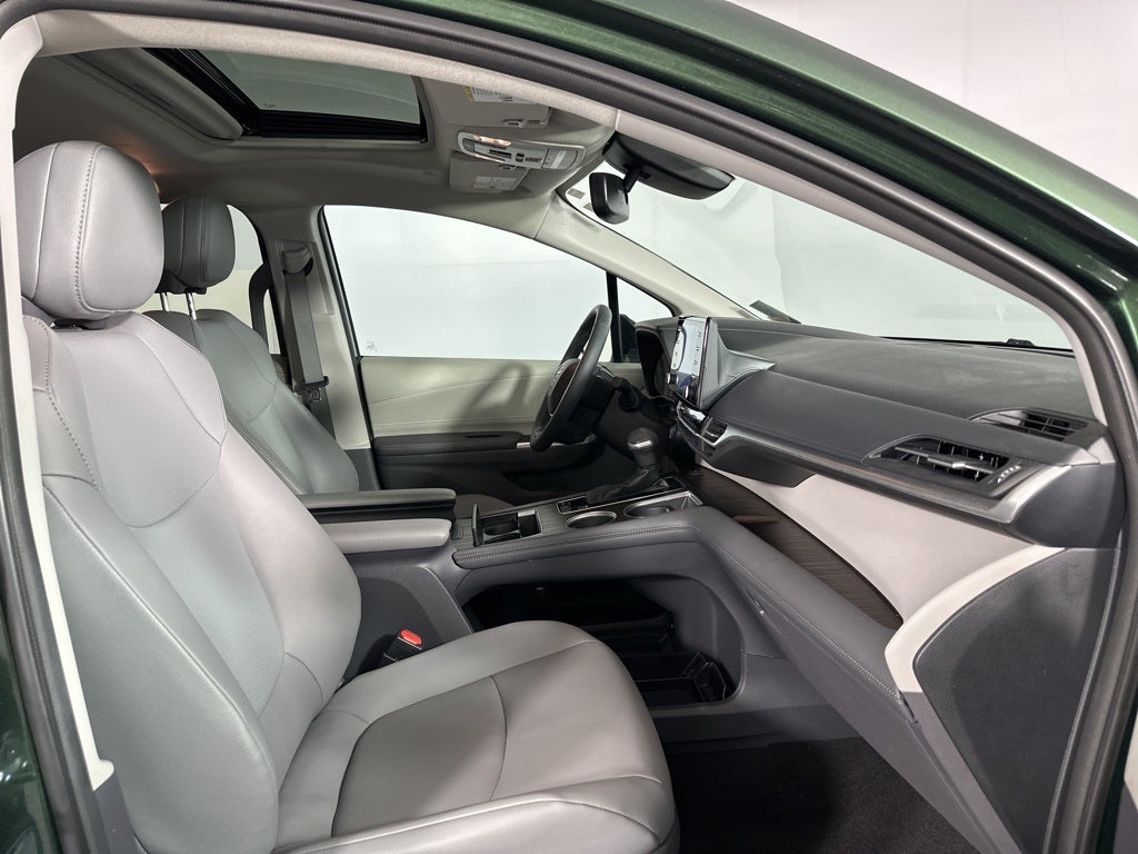 2021 Toyota Sienna XLE 7 Passenger