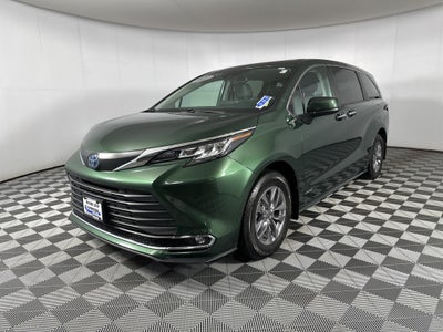 2021 Toyota Sienna XLE 7 Passenger