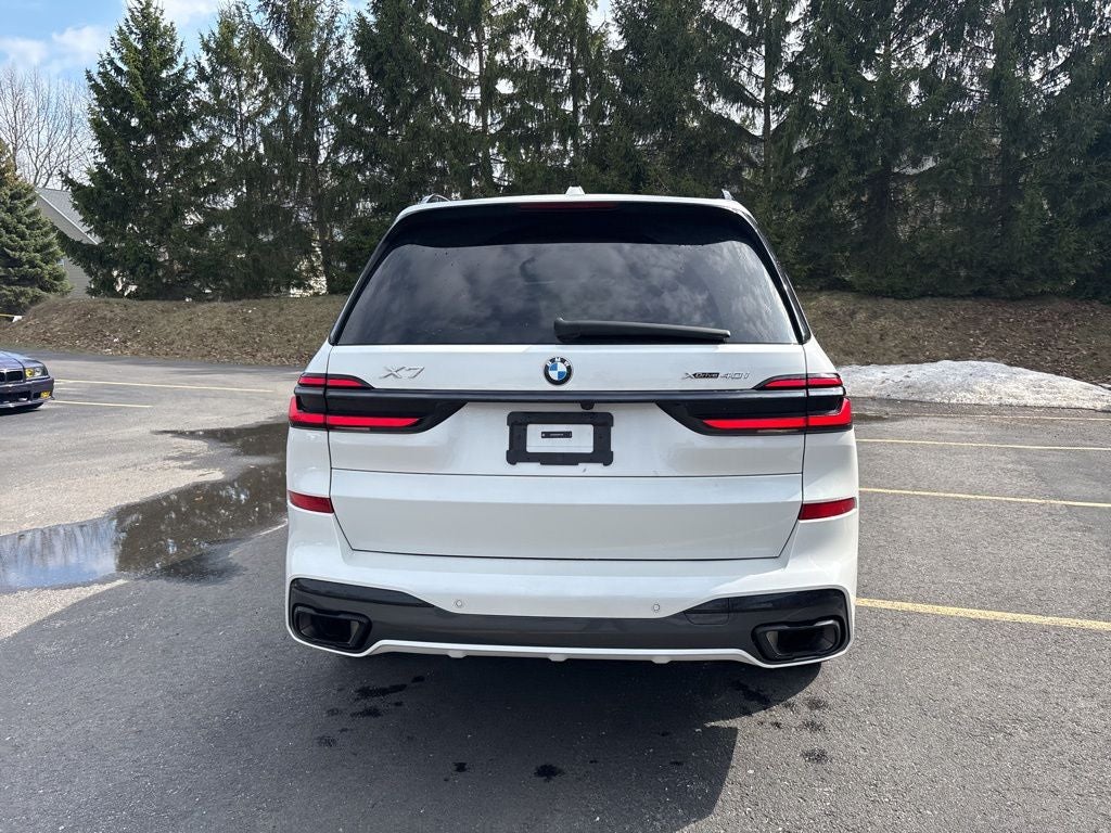 2024 BMW X7 xDrive40i
