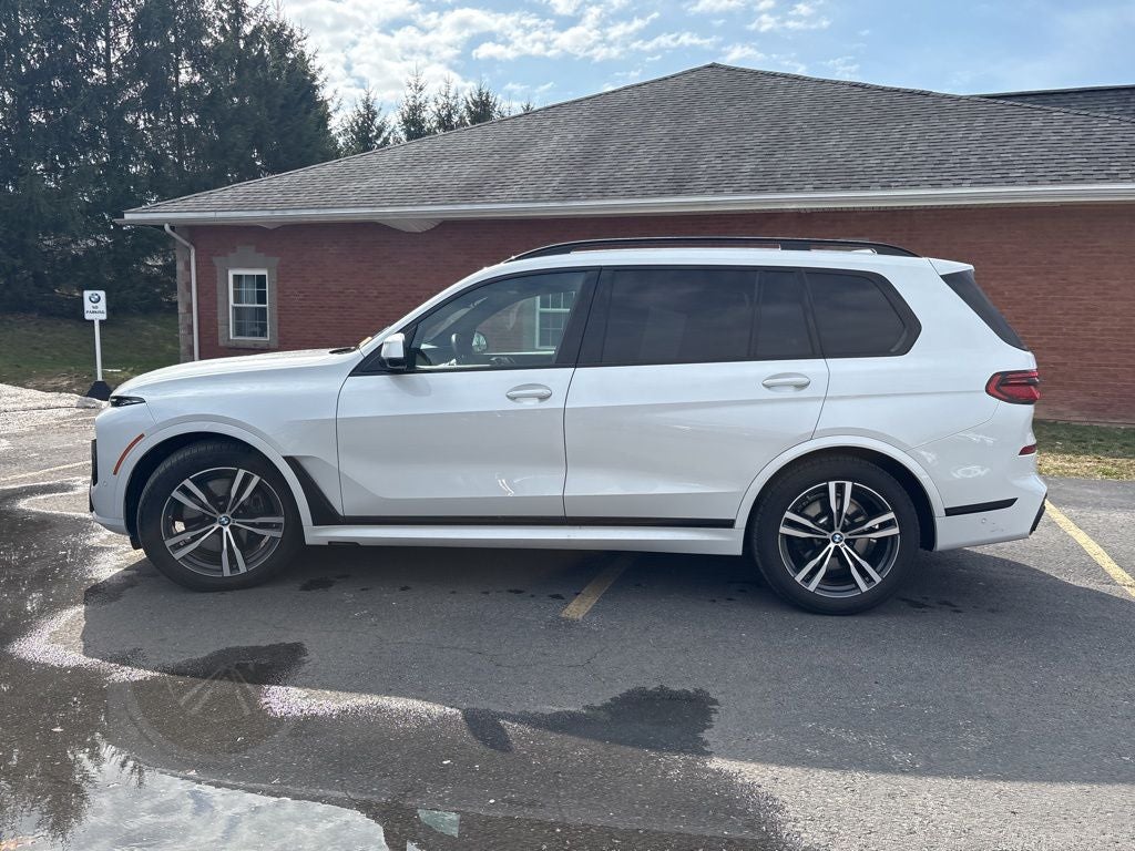 2024 BMW X7 xDrive40i
