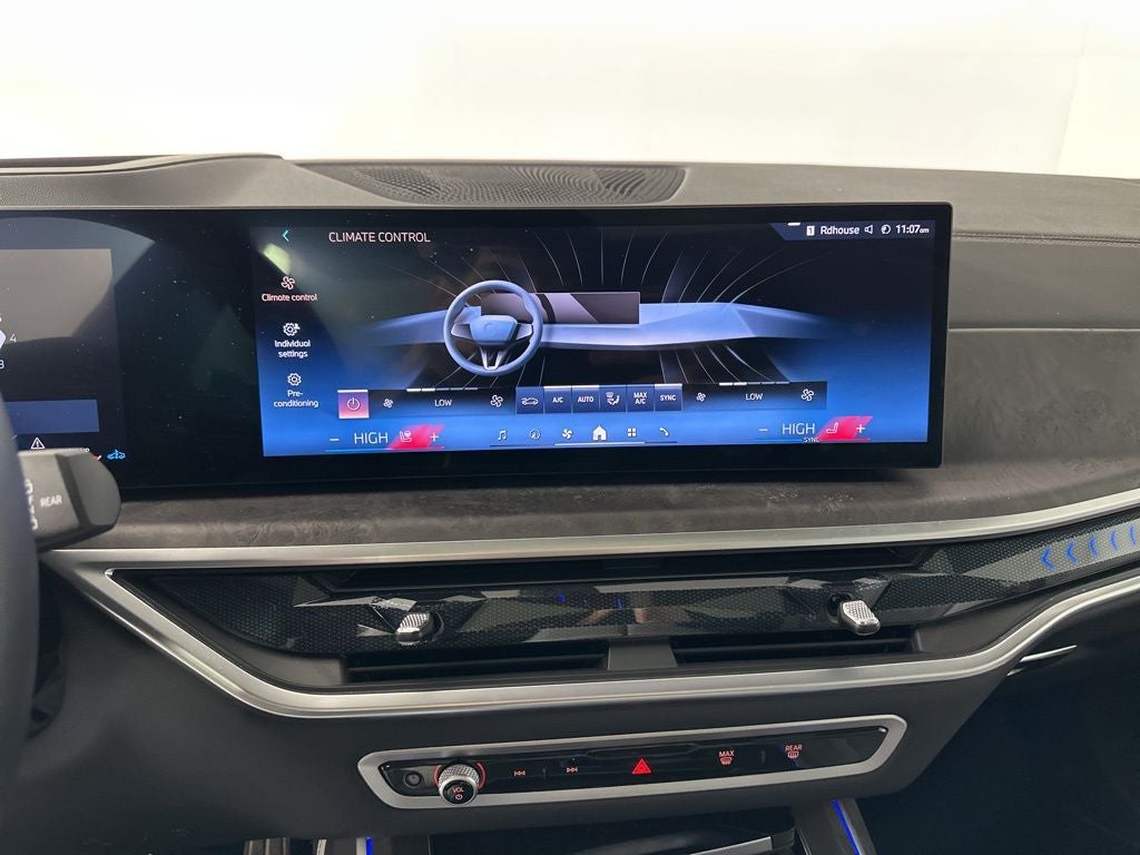 2025 BMW X7 xDrive40i