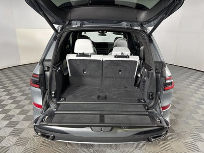 2025 BMW X7 xDrive40i