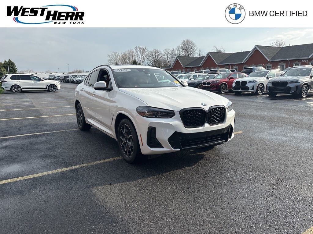 2025 BMW X4 xDrive30i