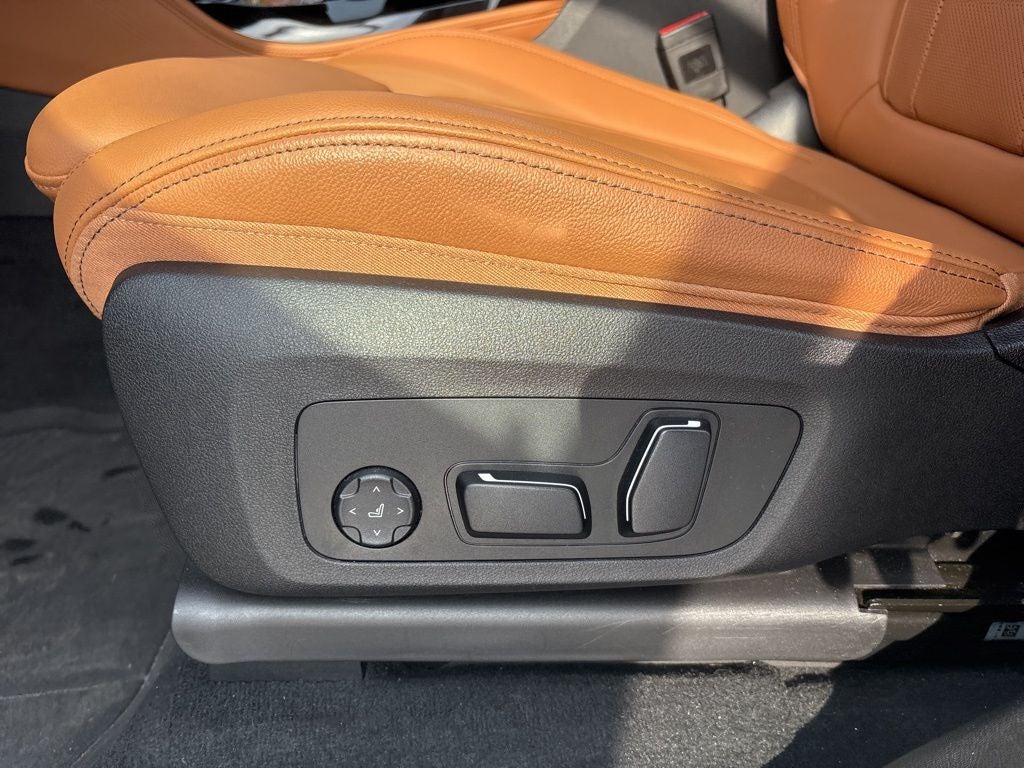 2025 BMW X4 xDrive30i