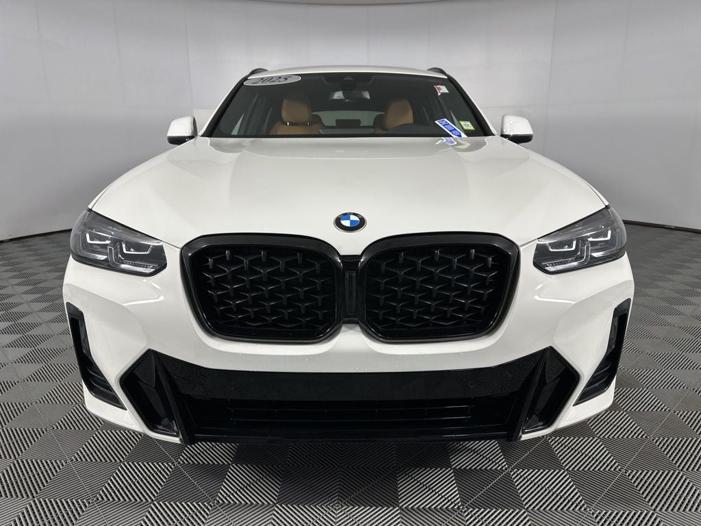 2025 BMW X4 xDrive30i