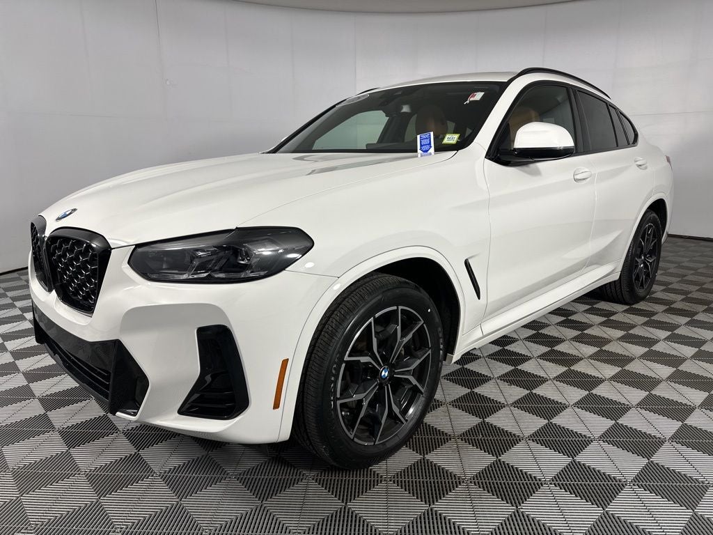 2025 BMW X4 xDrive30i