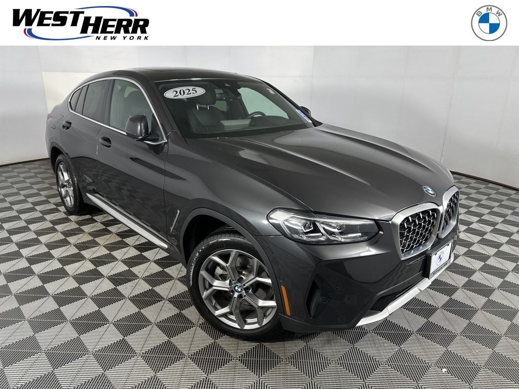 2025 BMW X4 xDrive30i