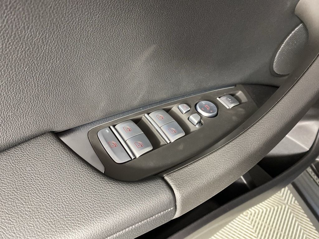 2025 BMW X4 xDrive30i