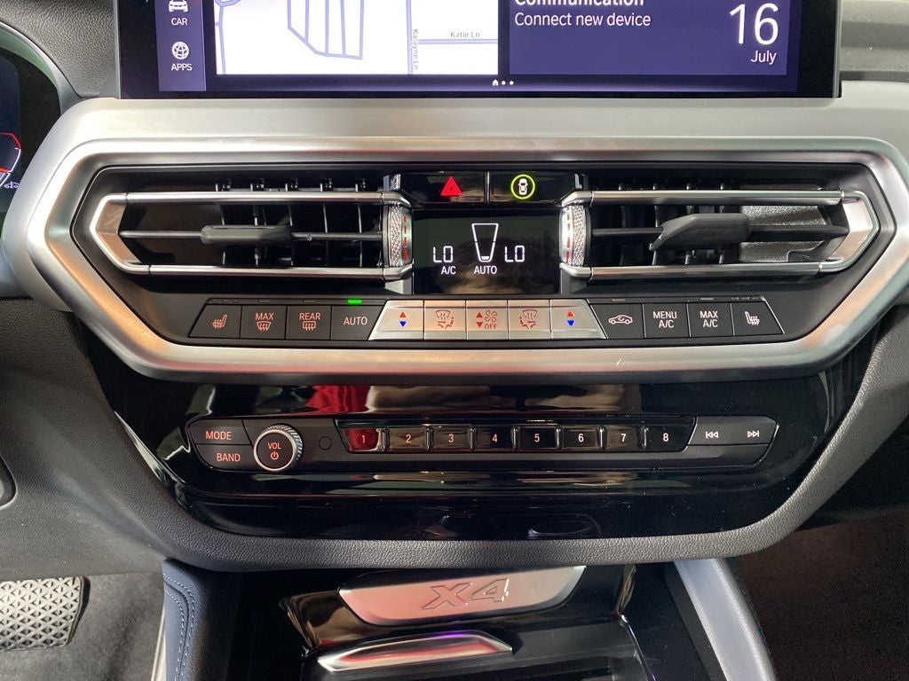 2025 BMW X4 xDrive30i