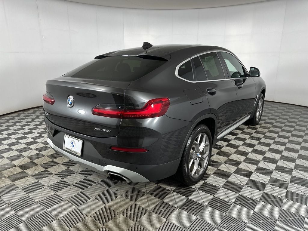 2025 BMW X4 xDrive30i