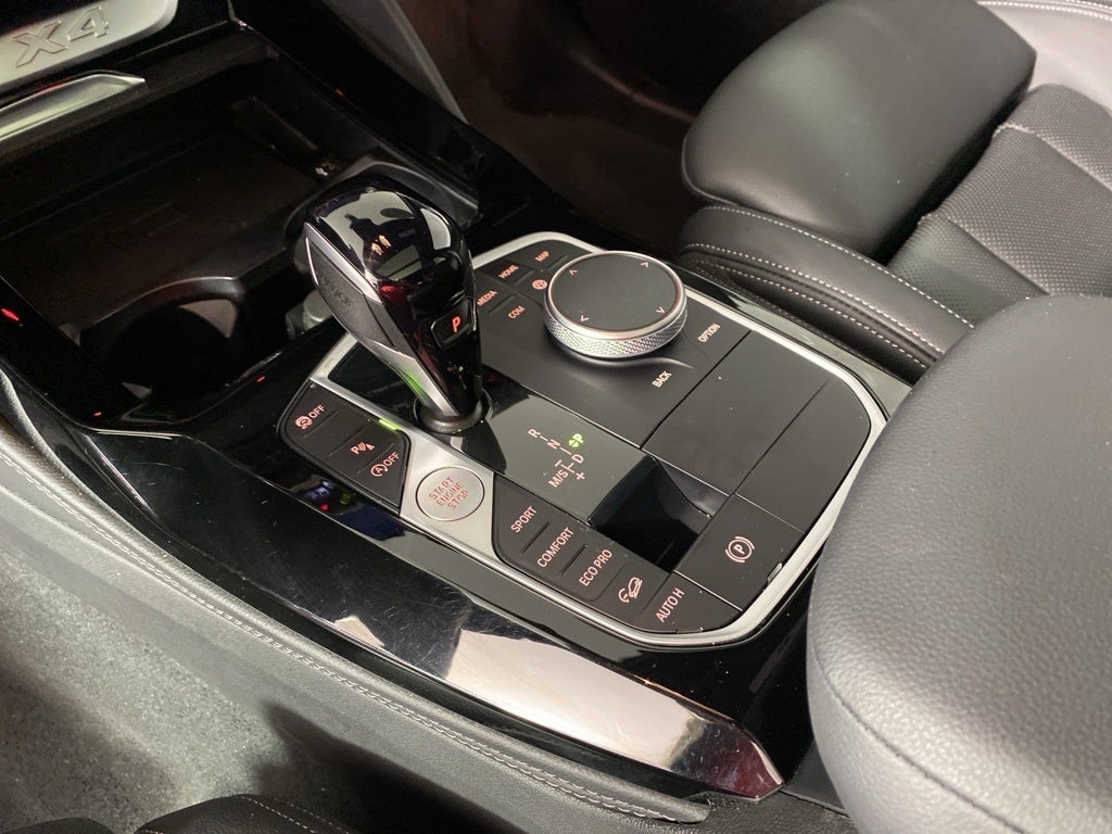 2023 BMW X4 xDrive30i