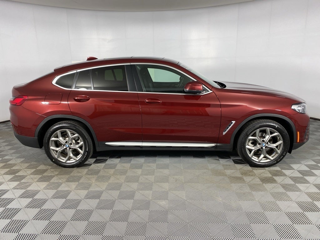 2023 BMW X4 xDrive30i