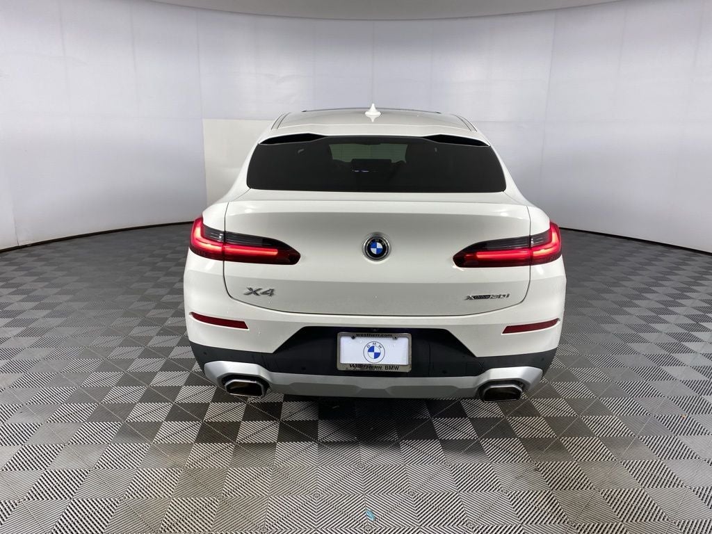 2023 BMW X4 xDrive30i