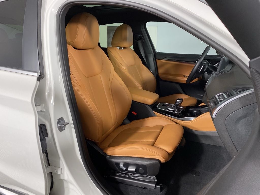 2023 BMW X4 xDrive30i