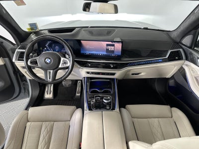 2024 BMW X7 M60i