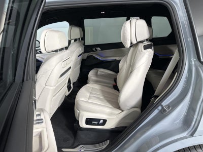 2024 BMW X7 M60i