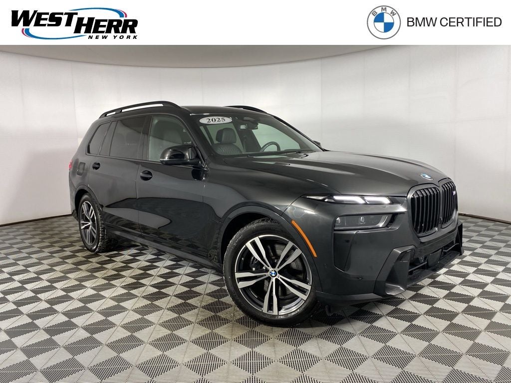 2025 BMW X7 M60i
