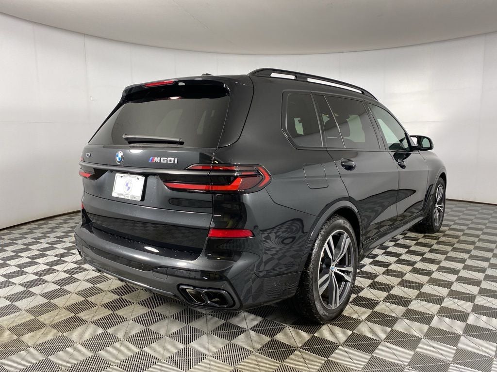 2025 BMW X7 M60i