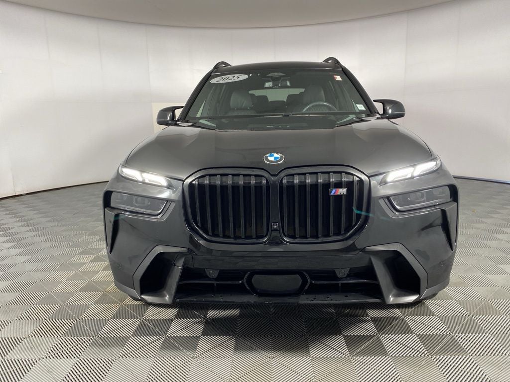 2025 BMW X7 M60i
