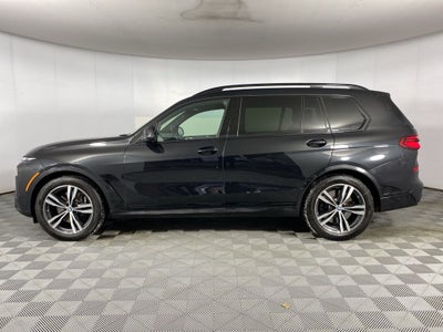 2025 BMW X7 M60i