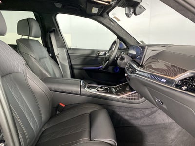 2025 BMW X7 M60i