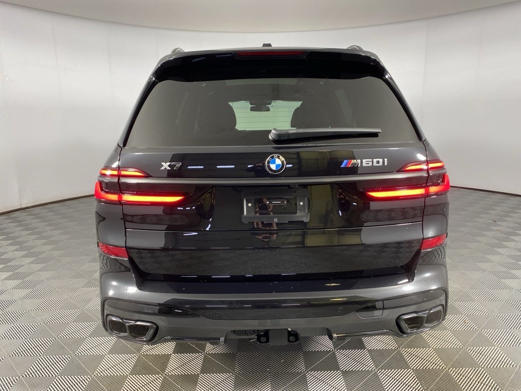 2025 BMW X7 M60i