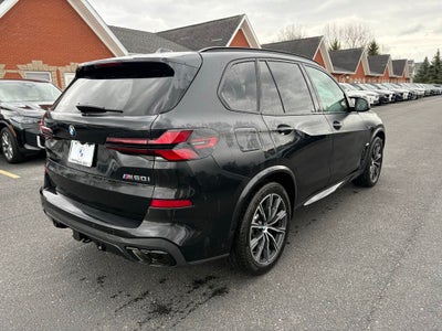 2024 BMW X5 M60i