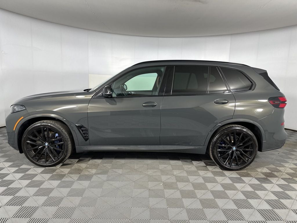 2024 BMW X5 M60i