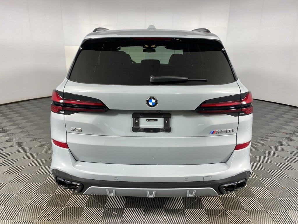2025 BMW X5 M60i