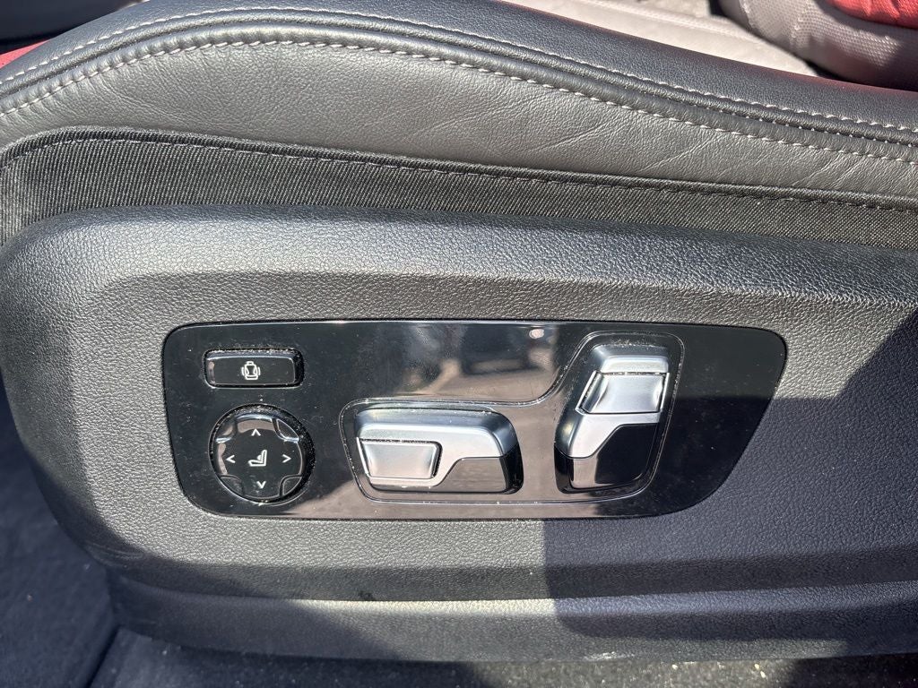 2024 BMW X6 xDrive40i