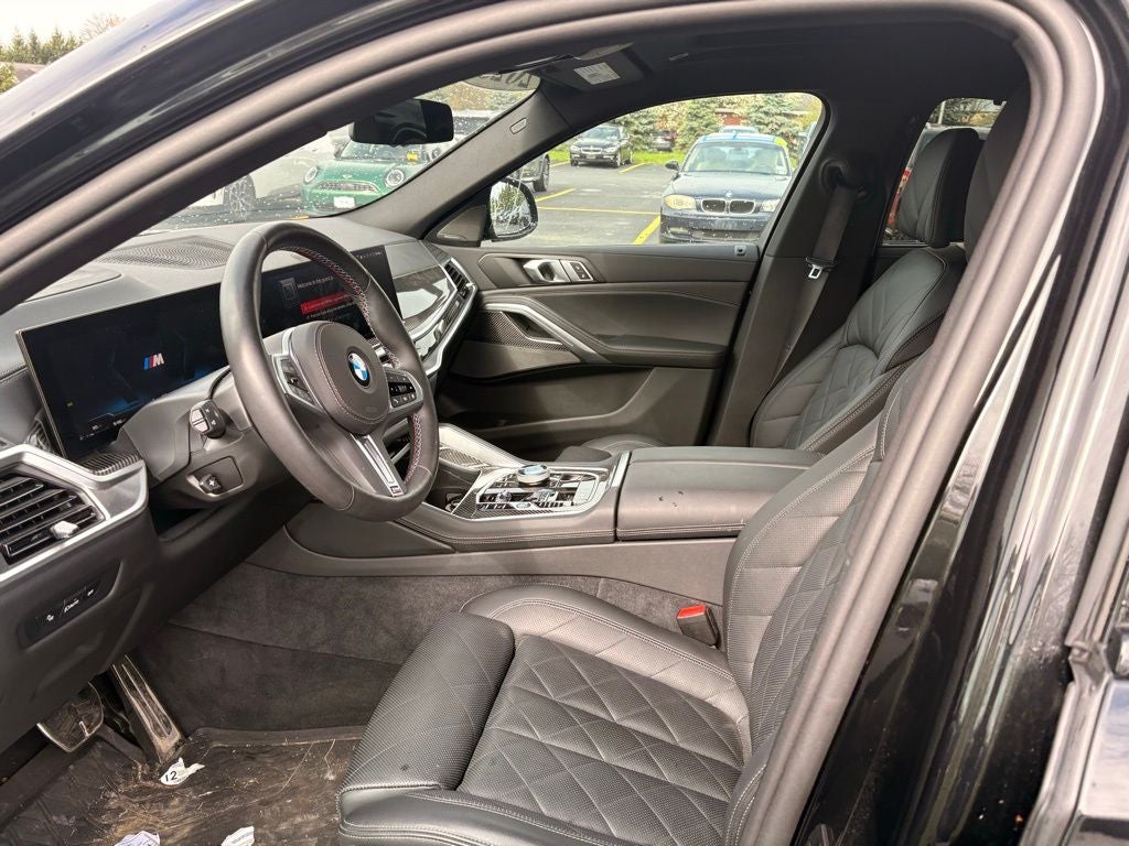 2025 BMW X6 M60i