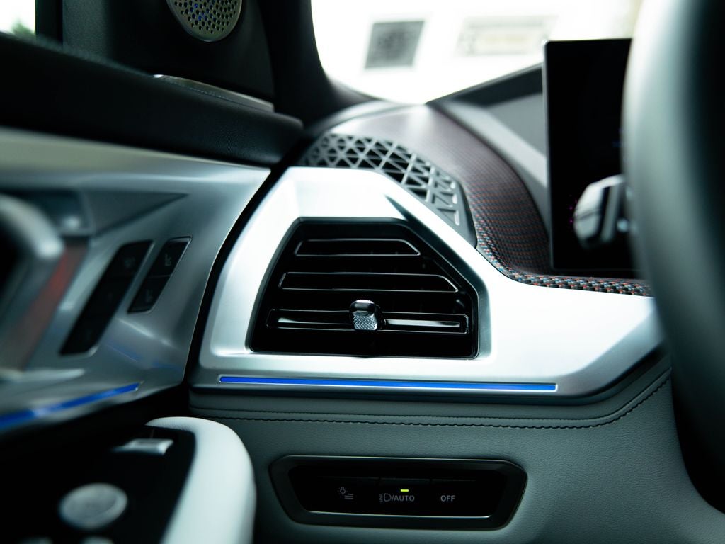 2026 BMW XM Label